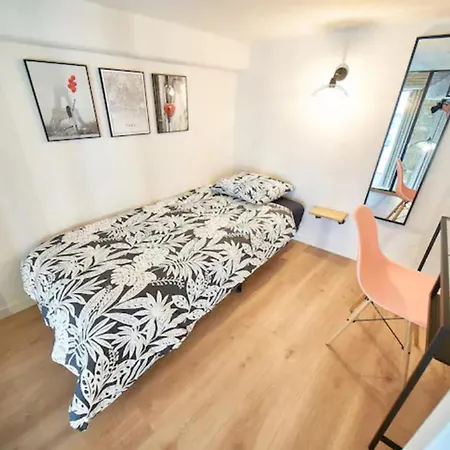 Le Chartreux -canut Lyonnais -croix Rousse